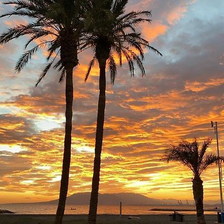 Casa Carmen Ático Primera linea de playa Málaga Esterno foto